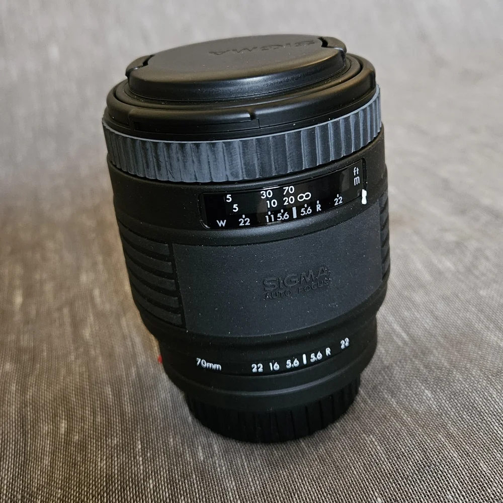 New Sigma 70-210mm F/4-5.6 UC Auto Focus Lens (Made In Japan)